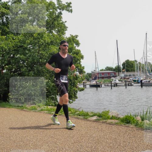 22.06.2025 - Viking Triathlon KatJ http://msf.ph/oto/8135085 22.06.2025 14:18:56 Laufen 311 meine-sportfotos.de