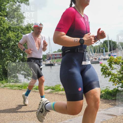 22.06.2025 - Viking Triathlon KatJ http://msf.ph/oto/8135273 22.06.2025 14:20:54 Laufen 448, 473 meine-sportfotos.de
