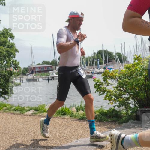 22.06.2025 - Viking Triathlon KatJ http://msf.ph/oto/8135276 22.06.2025 14:20:55 Laufen 448, 473 meine-sportfotos.de
