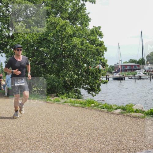 22.06.2025 - Viking Triathlon KatJ http://msf.ph/oto/8135291 22.06.2025 14:21:19 Laufen 271 meine-sportfotos.de