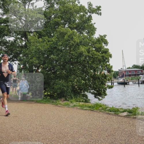 22.06.2025 - Viking Triathlon KatJ http://msf.ph/oto/8135444 22.06.2025 14:23:57 Laufen 54 meine-sportfotos.de