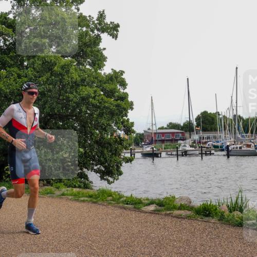22.06.2025 - Viking Triathlon KatJ http://msf.ph/oto/8135513 22.06.2025 14:24:37 Laufen 196, 221 meine-sportfotos.de