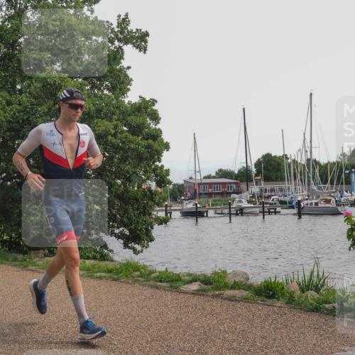 22.06.2025 - Viking Triathlon KatJ http://msf.ph/oto/8135515 22.06.2025 14:24:37 Laufen 196, 221 meine-sportfotos.de