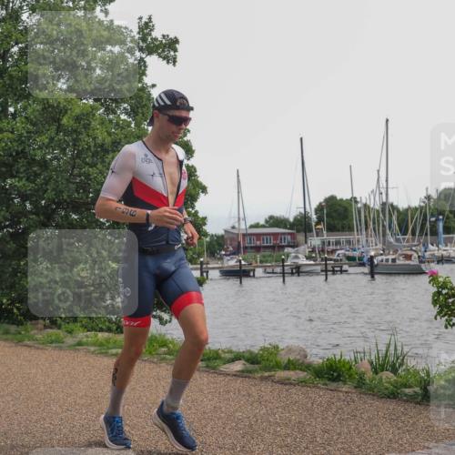 22.06.2025 - Viking Triathlon KatJ http://msf.ph/oto/8135517 22.06.2025 14:24:37 Laufen 196, 221 meine-sportfotos.de