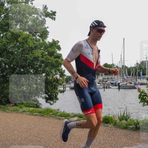 22.06.2025 - Viking Triathlon KatJ http://msf.ph/oto/8135519 22.06.2025 14:24:37 Laufen 196, 221 meine-sportfotos.de