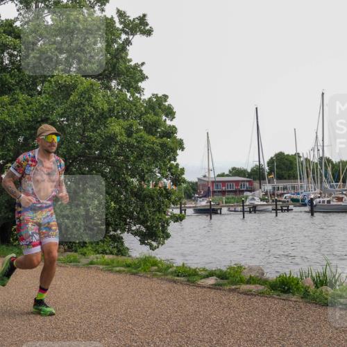 22.06.2025 - Viking Triathlon KatJ http://msf.ph/oto/8135574 22.06.2025 14:25:39 Laufen 501, 517 meine-sportfotos.de