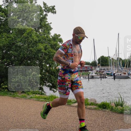 22.06.2025 - Viking Triathlon KatJ http://msf.ph/oto/8135579 22.06.2025 14:25:40 Laufen 501, 517 meine-sportfotos.de