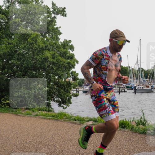 22.06.2025 - Viking Triathlon KatJ http://msf.ph/oto/8135580 22.06.2025 14:25:40 Laufen 501, 517 meine-sportfotos.de