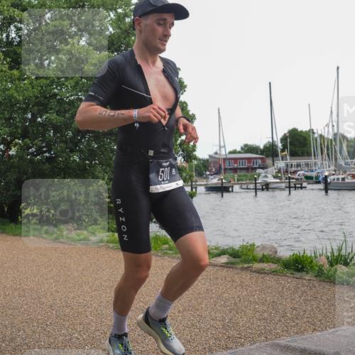 22.06.2025 - Viking Triathlon KatJ http://msf.ph/oto/8135586 22.06.2025 14:25:42 Laufen 214, 501, 517 meine-sportfotos.de