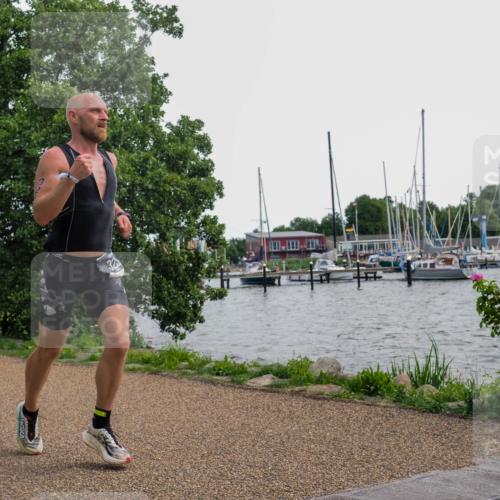 22.06.2025 - Viking Triathlon KatJ http://msf.ph/oto/8135604 22.06.2025 14:25:49 Laufen 325 meine-sportfotos.de