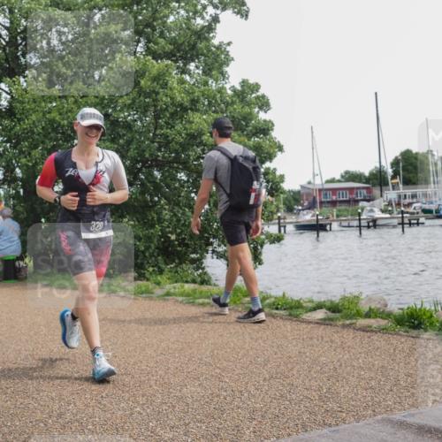 22.06.2025 - Viking Triathlon KatJ http://msf.ph/oto/8135656 22.06.2025 14:26:19 Laufen 320, 457 meine-sportfotos.de