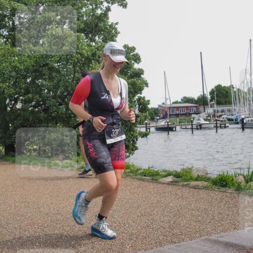 22.06.2025 - Viking Triathlon KatJ http://msf.ph/oto/8135660 22.06.2025 14:26:20 Laufen 320, 457 meine-sportfotos.de