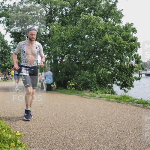 22.06.2025 - Viking Triathlon KatJ http://msf.ph/oto/8135666 22.06.2025 14:26:28 Laufen 396, 398 meine-sportfotos.de