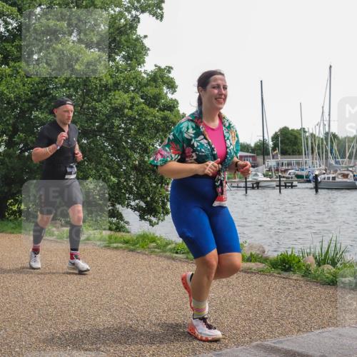 22.06.2025 - Viking Triathlon KatJ http://msf.ph/oto/8135693 22.06.2025 14:27:07 Laufen 38, 656, 660 meine-sportfotos.de
