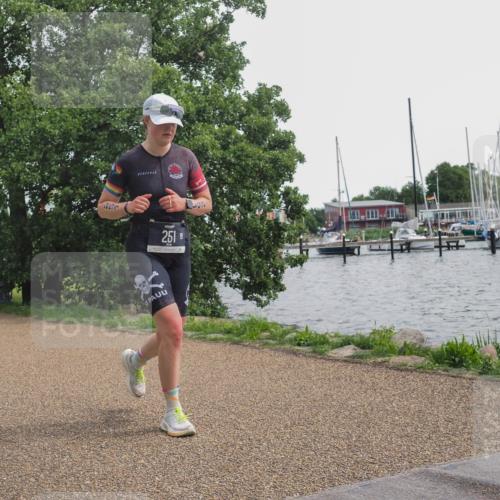 22.06.2025 - Viking Triathlon KatJ http://msf.ph/oto/8135789 22.06.2025 14:28:06 Laufen 251 meine-sportfotos.de