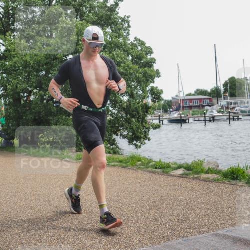 22.06.2025 - Viking Triathlon KatJ http://msf.ph/oto/8135929 22.06.2025 14:30:18 Laufen 117 meine-sportfotos.de
