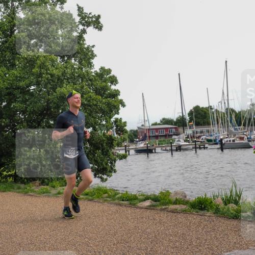 22.06.2025 - Viking Triathlon KatJ http://msf.ph/oto/8135936 22.06.2025 14:30:58 Laufen 146, 550 meine-sportfotos.de