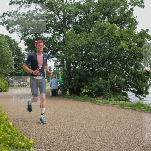 22.06.2025 - Viking Triathlon KatJ http://msf.ph/oto/8135961 22.06.2025 14:31:32 Laufen 377 meine-sportfotos.de