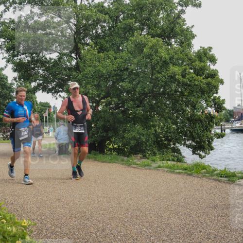 22.06.2025 - Viking Triathlon KatJ http://msf.ph/oto/8136038 22.06.2025 14:32:54 Laufen 327, 488 meine-sportfotos.de