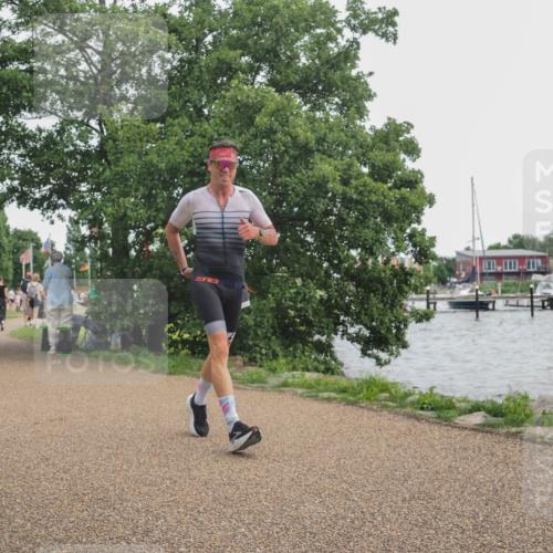 22.06.2025 - Viking Triathlon KatJ http://msf.ph/oto/8136165 22.06.2025 14:34:40 Laufen 55, 186 meine-sportfotos.de