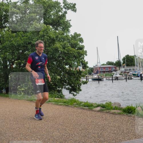 22.06.2025 - Viking Triathlon KatJ http://msf.ph/oto/8136184 22.06.2025 14:34:44 Laufen 186, 481, 621 meine-sportfotos.de