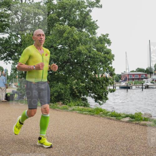 22.06.2025 - Viking Triathlon KatJ http://msf.ph/oto/8136256 22.06.2025 14:35:46 Laufen 263 meine-sportfotos.de