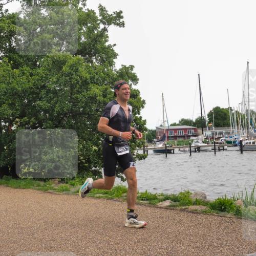 22.06.2025 - Viking Triathlon KatJ http://msf.ph/oto/8136298 22.06.2025 14:36:11 Laufen 463 meine-sportfotos.de
