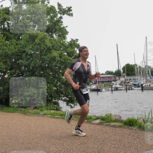 22.06.2025 - Viking Triathlon KatJ http://msf.ph/oto/8136299 22.06.2025 14:36:11 Laufen 463 meine-sportfotos.de