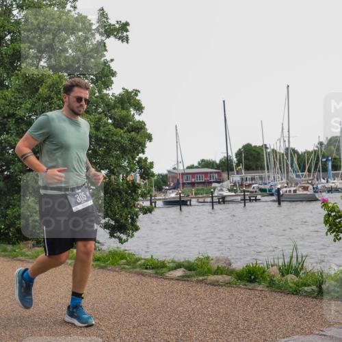 22.06.2025 - Viking Triathlon KatJ http://msf.ph/oto/8136327 22.06.2025 14:36:34 Laufen 305 meine-sportfotos.de