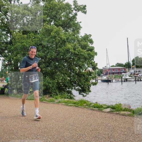 22.06.2025 - Viking Triathlon KatJ http://msf.ph/oto/8136347 22.06.2025 14:36:55 Laufen 24, 630 meine-sportfotos.de