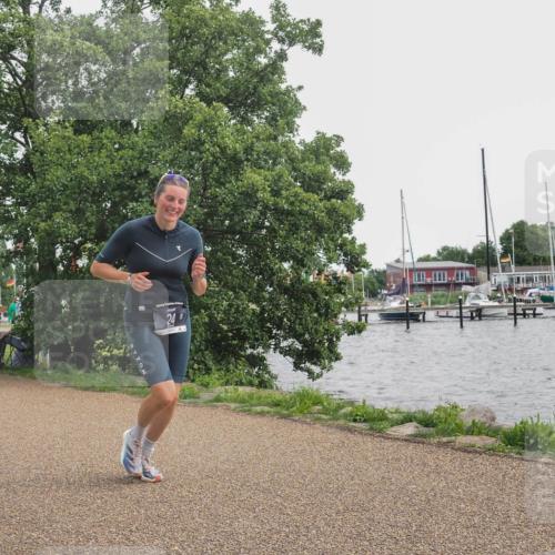 22.06.2025 - Viking Triathlon KatJ http://msf.ph/oto/8136349 22.06.2025 14:36:55 Laufen 24, 630 meine-sportfotos.de