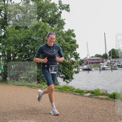 22.06.2025 - Viking Triathlon KatJ http://msf.ph/oto/8136351 22.06.2025 14:36:56 Laufen 24, 630 meine-sportfotos.de