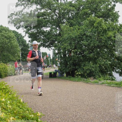 22.06.2025 - Viking Triathlon KatJ http://msf.ph/oto/8136353 22.06.2025 14:37:06 Laufen 385 meine-sportfotos.de