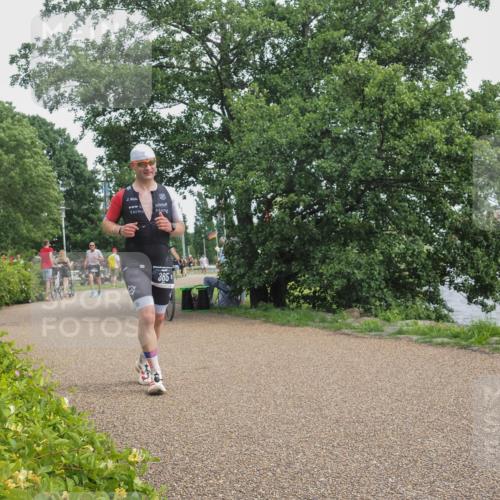22.06.2025 - Viking Triathlon KatJ http://msf.ph/oto/8136355 22.06.2025 14:37:06 Laufen 385 meine-sportfotos.de