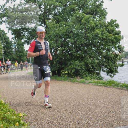 22.06.2025 - Viking Triathlon KatJ http://msf.ph/oto/8136359 22.06.2025 14:37:06 Laufen 385 meine-sportfotos.de