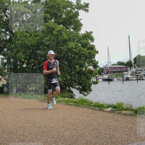 22.06.2025 - Viking Triathlon KatJ http://msf.ph/oto/8136394 22.06.2025 14:37:29 Laufen 300 meine-sportfotos.de