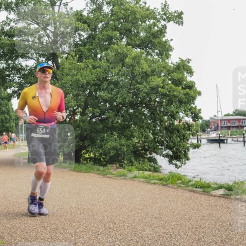 22.06.2025 - Viking Triathlon KatJ http://msf.ph/oto/8136441 22.06.2025 14:37:58 Laufen 241, 453, 554 meine-sportfotos.de