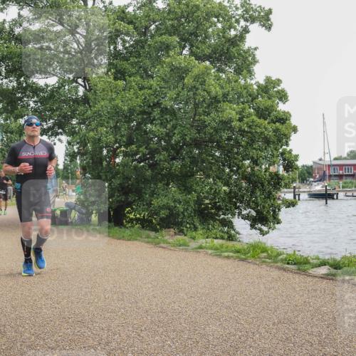 22.06.2025 - Viking Triathlon KatJ http://msf.ph/oto/8136475 22.06.2025 14:38:35 Laufen 121, 410 meine-sportfotos.de