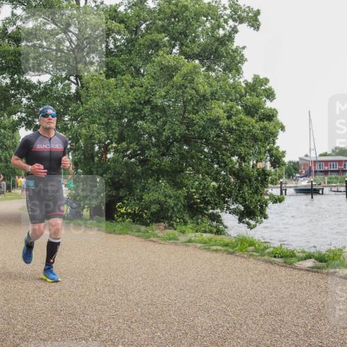 22.06.2025 - Viking Triathlon KatJ http://msf.ph/oto/8136477 22.06.2025 14:38:36 Laufen 121, 410 meine-sportfotos.de