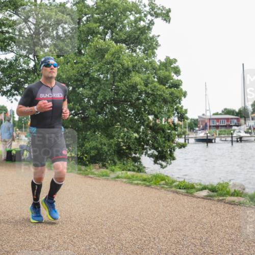 22.06.2025 - Viking Triathlon KatJ http://msf.ph/oto/8136481 22.06.2025 14:38:36 Laufen 121, 410 meine-sportfotos.de