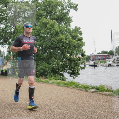 22.06.2025 - Viking Triathlon KatJ http://msf.ph/oto/8136482 22.06.2025 14:38:36 Laufen 121, 410 meine-sportfotos.de