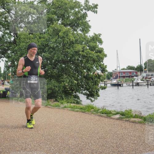 22.06.2025 - Viking Triathlon KatJ http://msf.ph/oto/8136573 22.06.2025 14:39:44 Laufen 16, 253, 266, 399 meine-sportfotos.de