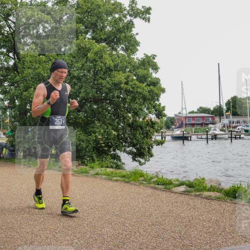 22.06.2025 - Viking Triathlon KatJ http://msf.ph/oto/8136574 22.06.2025 14:39:44 Laufen 16, 253, 266, 399 meine-sportfotos.de