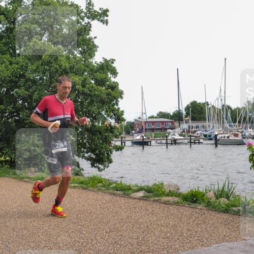 22.06.2025 - Viking Triathlon KatJ http://msf.ph/oto/8136610 22.06.2025 14:39:55 Laufen 235 meine-sportfotos.de