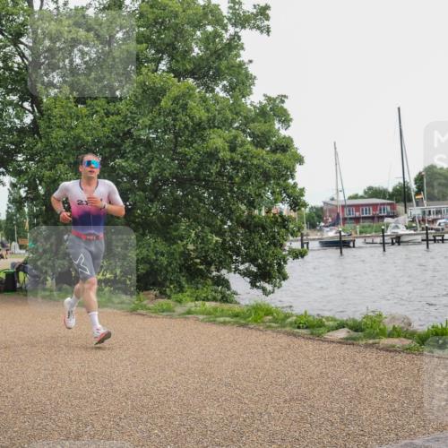 22.06.2025 - Viking Triathlon KatJ http://msf.ph/oto/8136619 22.06.2025 14:40:02 Laufen 37, 164, 415 meine-sportfotos.de