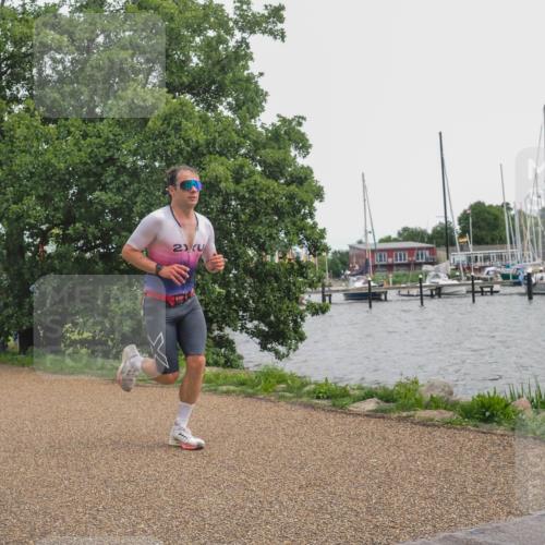 22.06.2025 - Viking Triathlon KatJ http://msf.ph/oto/8136623 22.06.2025 14:40:02 Laufen 37, 164, 415 meine-sportfotos.de