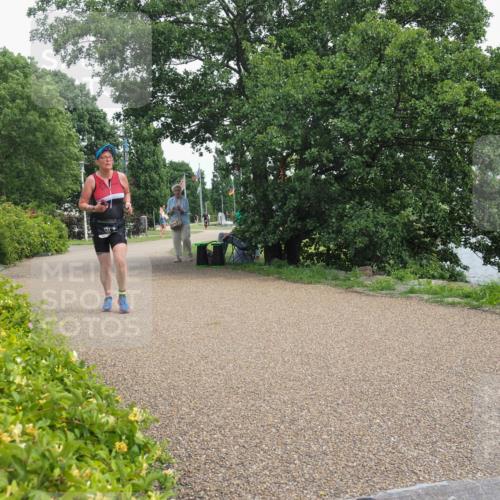 22.06.2025 - Viking Triathlon KatJ http://msf.ph/oto/8136728 22.06.2025 14:42:05 Laufen 131 meine-sportfotos.de