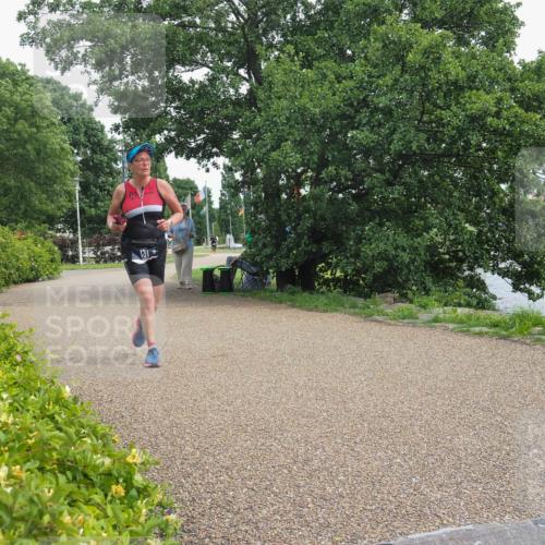 22.06.2025 - Viking Triathlon KatJ http://msf.ph/oto/8136732 22.06.2025 14:42:06 Laufen 131 meine-sportfotos.de