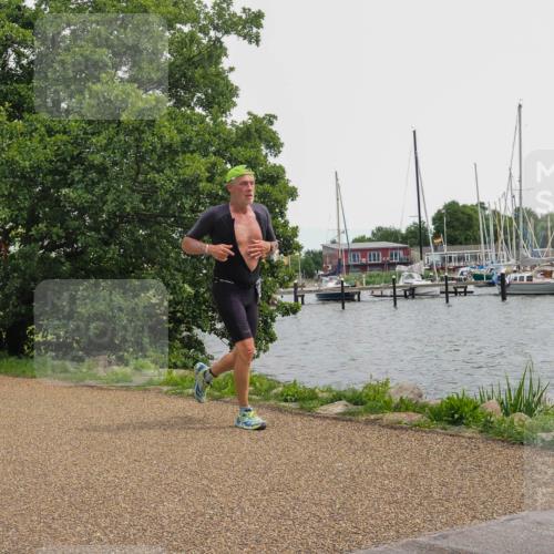 22.06.2025 - Viking Triathlon KatJ http://msf.ph/oto/8136789 22.06.2025 14:43:09 Laufen 372 meine-sportfotos.de