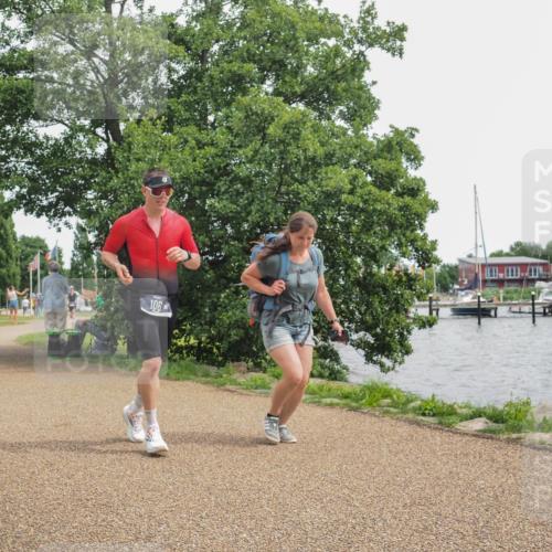 22.06.2025 - Viking Triathlon KatJ http://msf.ph/oto/8136795 22.06.2025 14:43:15 Laufen 106 meine-sportfotos.de